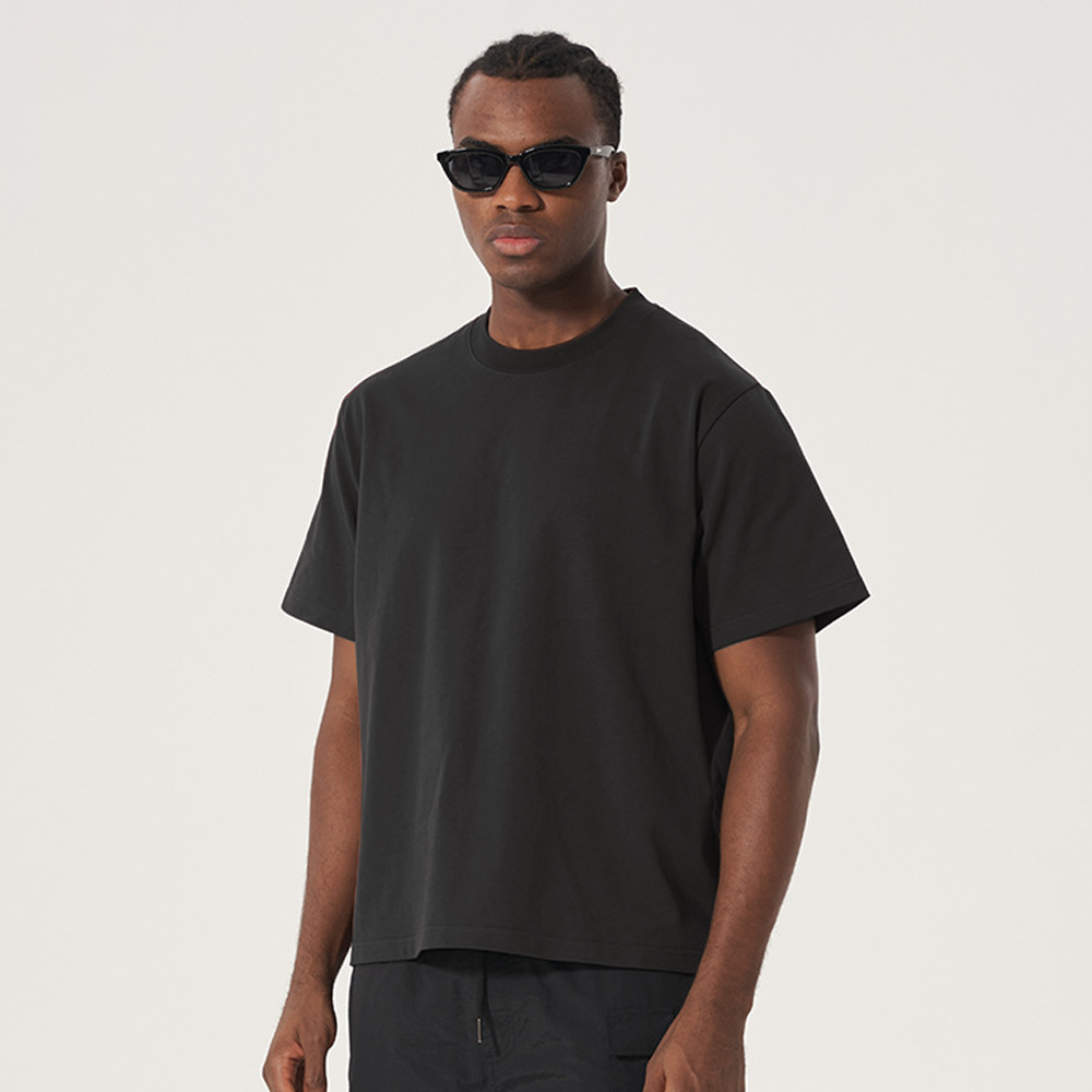 Unisex Short-Sleeved Oversized Cropped T-Shirt(230GSM)