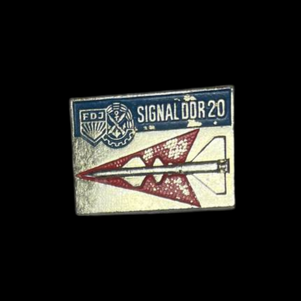 Pin soviético "Signal DDR 20".