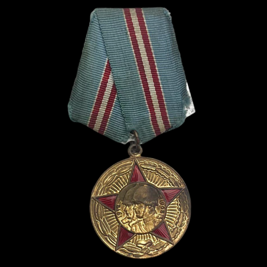 Medalla soviética del 50.º Aniversario de las Fuerzas Armadas de la URSS.