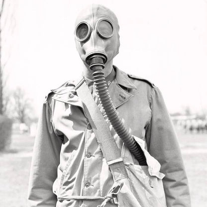 Máscara de gas soviética SzM-41M.
